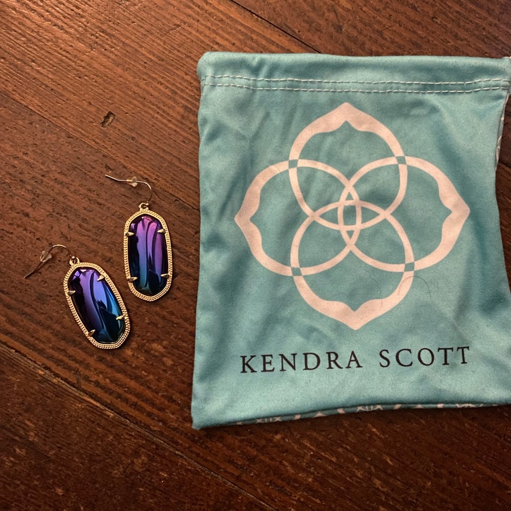 Kendra Scott earrings